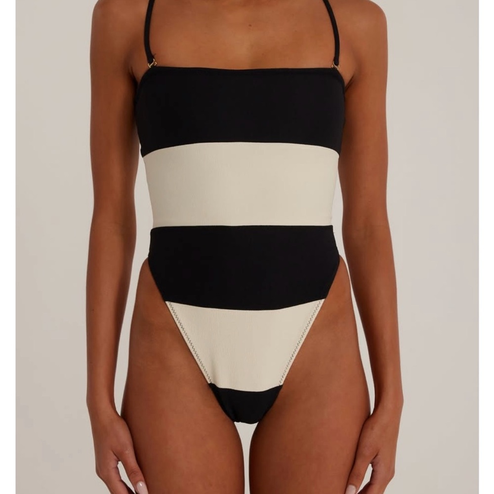 Same One Piece - image 5